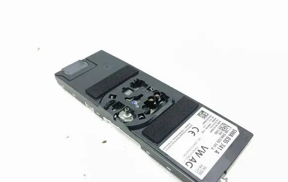 Volkswagen Golf VIII Aerial antenna amplifier 5WA035741A 003V2C269661