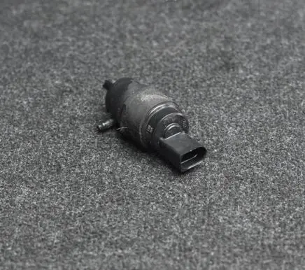 Audi A6 S6 C7 4G Windscreen/windshield washer pump 8K5955647