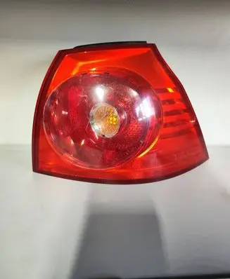 Volkswagen Golf V Rear/tail lights 4VFX13404AA