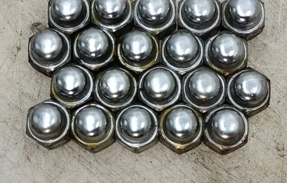 Hyundai Santa Fe Nuts/bolts 