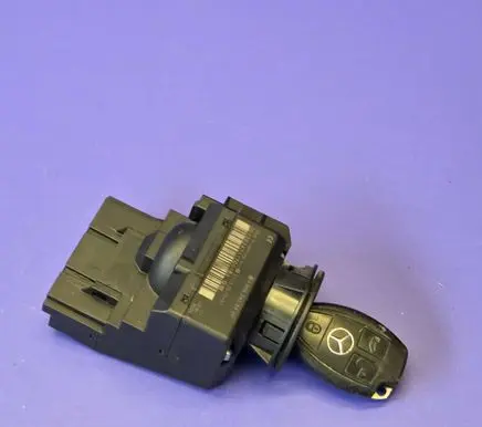 Mercedes-Benz Sprinter W906 Ignition lock A9065456408