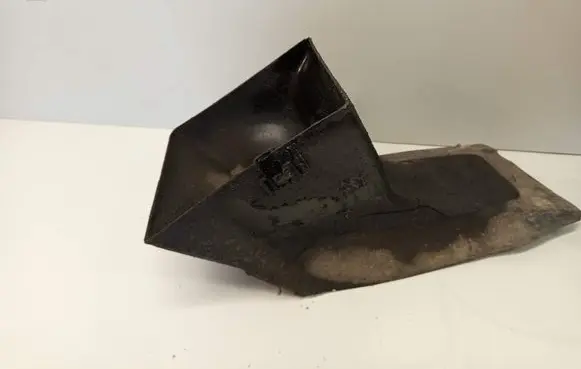 Audi A4 S4 B6 8E 8H Intercooler air guide/duct channel 8E0117335E