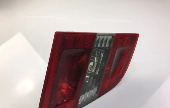 Mercedes-Benz B W245 Tailgate rear/tail lights A1698201564