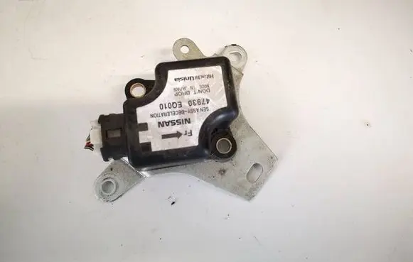 Nissan X-Trail T30 ESP acceleration yaw rate sensor 47930eq010