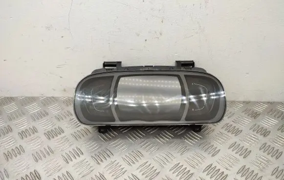 Renault Kadjar Speedometer (instrument cluster) P248103794R 248103794R