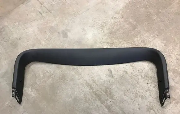 Nissan Qashqai Tailgate trim 909004EA0A