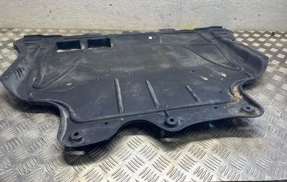 Cupra Formentor Engine splash shield/under tray 3Q0825235A 3Q0825236G