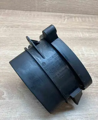 BMW 3 E46 Mass air flow meter 7787076 0928400468
