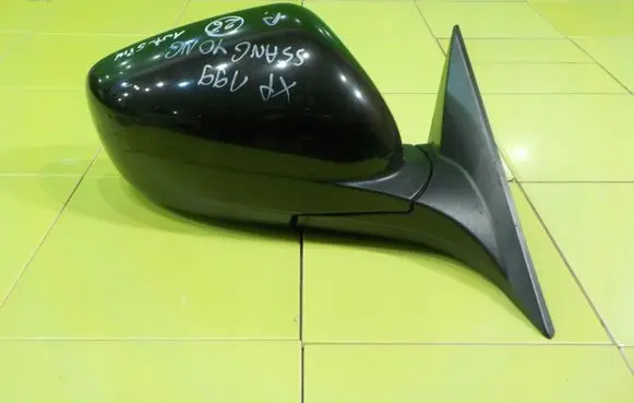 SsangYong Tivoli Front door electric wing mirror 044628 PRAWE