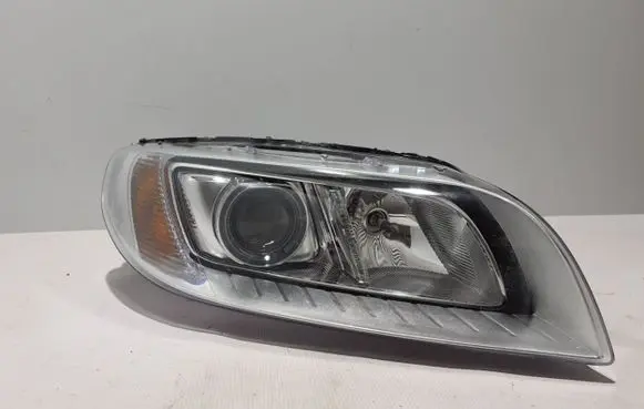 Volvo V70 Headlight/headlamp 31420014