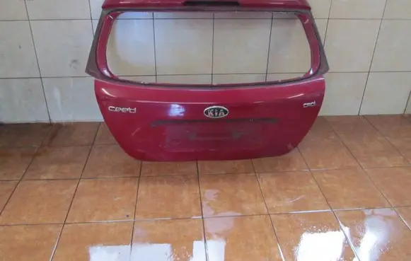 KIA Ceed Tailgate/trunk/boot lid