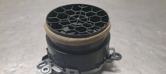 Toyota Auris E180 Dash center air vent grill 5547002030