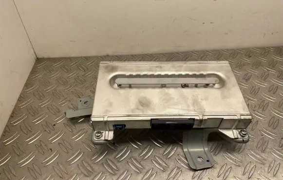 Ford Fusion II Sound amplifier HS7T18B849AD