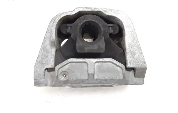 Audi TT TTS Mk2 Engine mount bracket 8J0199262