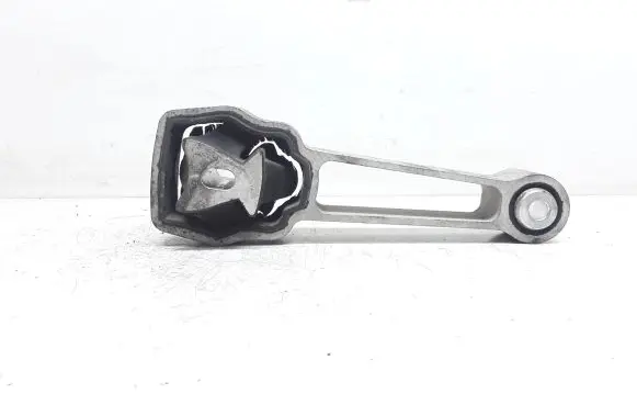 Volvo XC60 Engine mount bracket 8G9N6P082AA 30793322