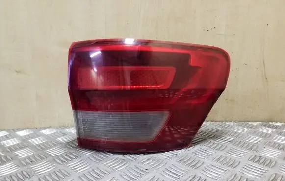 Jeep Grand Cherokee Rear/tail lights 55079420AE 55079414AE