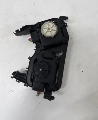 Volkswagen Polo Air flap motor/actuator 6Q0907511 0132801208