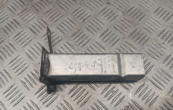 Audi A7 S7 4G Radiator support slam panel bracket 4G0805528A