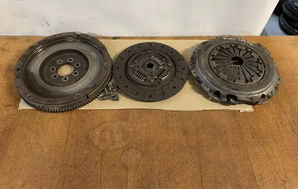 Volvo S40, V40 Clutch set kit 051103 3000951312 194760