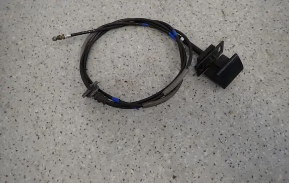Suzuki Celerio Engine bonnet/hood lock release cable