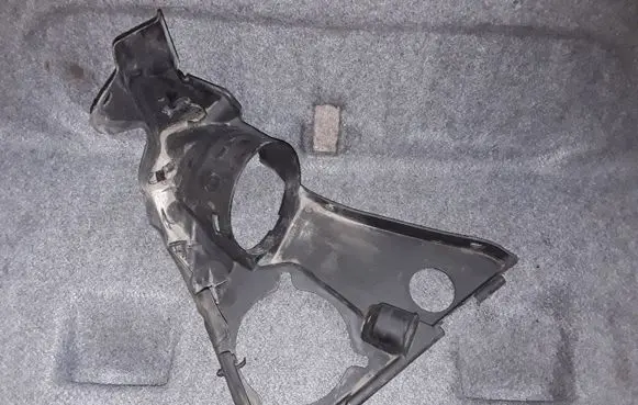 BMW 5 E39 Other engine bay part 7016562