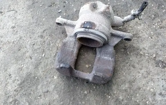 Peugeot 407 Front brake caliper
