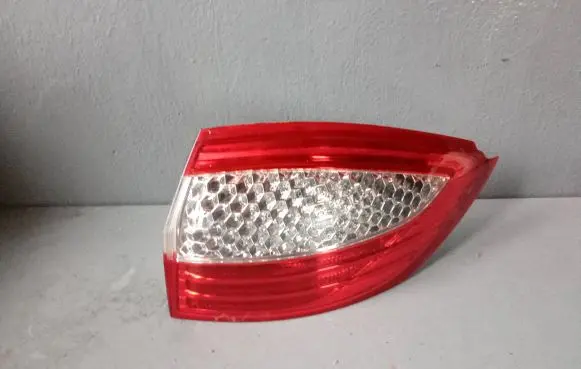 Ford Mondeo MK IV Rear/tail lights 7S7113404B
