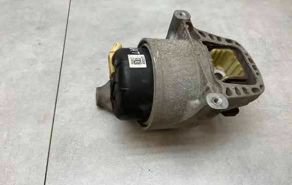 Audi A4 S4 B9 Engine mount bracket 8W0199371BF