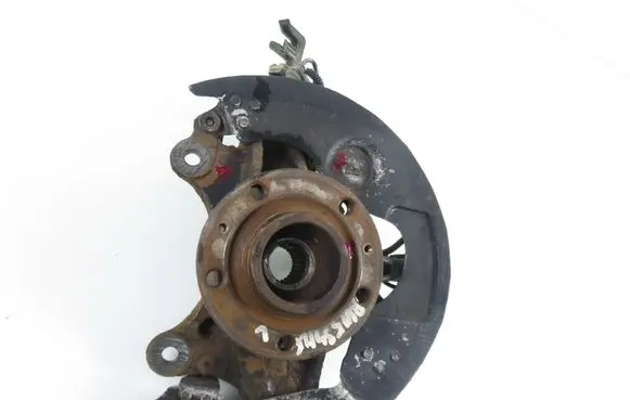 Peugeot 308 Front wheel hub spindle knuckle 