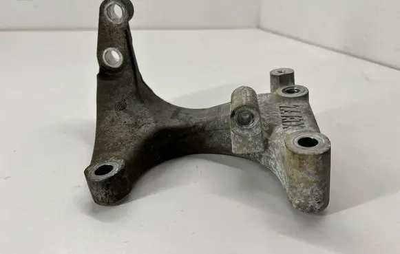 Jeep Compass Front differential bracket 68298626AA