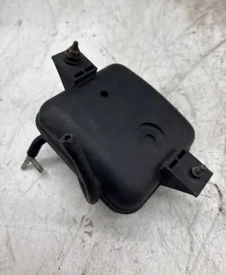 Vacuum air tank