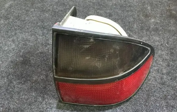 Renault Laguna I Rear/tail lights 4400820051