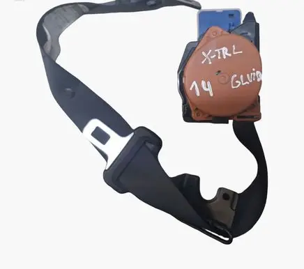 Nissan X-Trail T32 Middle seatbelt (rear) E40643386