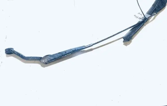 Mitsubishi Space Star Front wiper blade arm