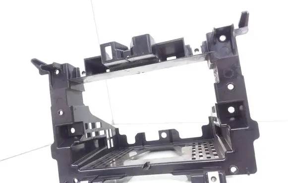 Mercedes-Benz Sprinter W906 Radio/GPS head unit trim A9066891931