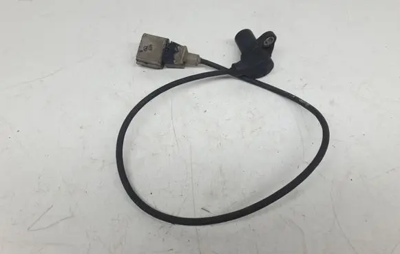 Audi A8 S8 D2 4D Crankshaft position sensor 077903381F 0261210191