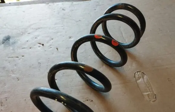 Infiniti G37 Rear coil spring