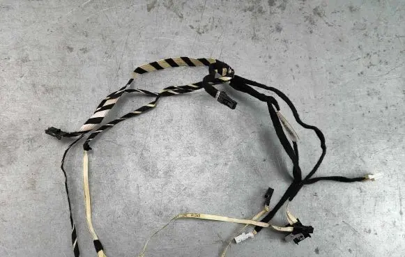 Mercedes-Benz S W221 Front door wiring loom/harness boot 2215402807