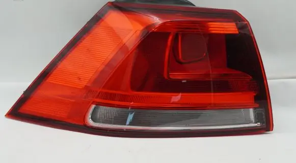 Volkswagen Golf VII Rear/tail lights 5G0945095M