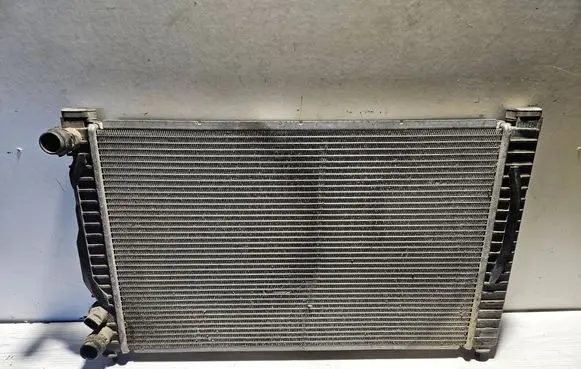 Volkswagen PASSAT B5 Coolant radiator 465782 60299A