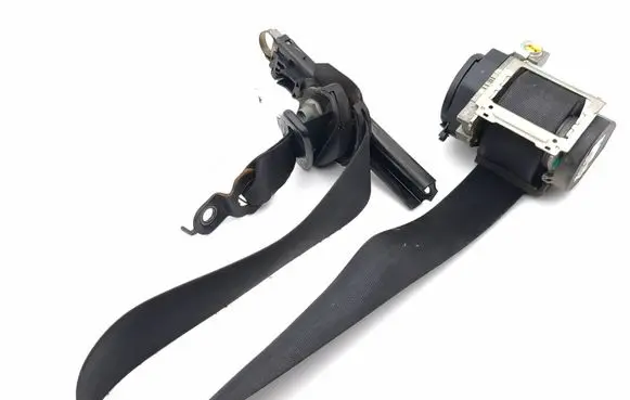 Mercedes-Benz ML W164 Front seatbelt A2118600688 603372600