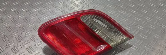 Mercedes-Benz E W210 Tailgate rear/tail lights A2108203864 31850203