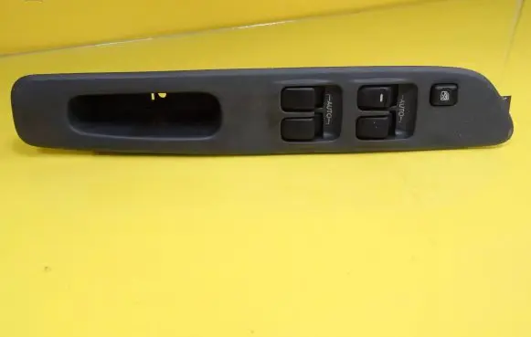 Mitsubishi Space Wagon Electric window control switch MR330755