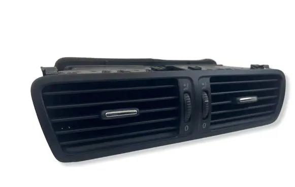 Volkswagen PASSAT B6 Dash center air vent grill 3C2819728D