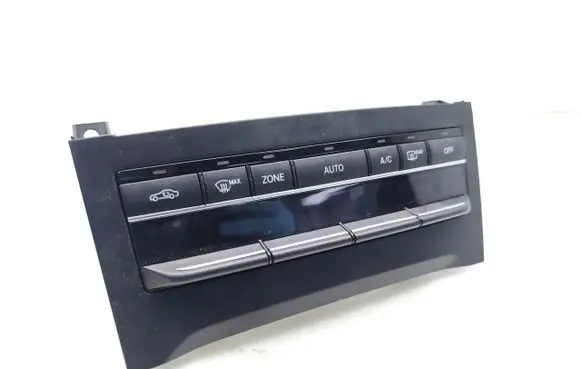 Mercedes-Benz E A207 Climate control unit A2129005018 5HB01141661 A2128304700