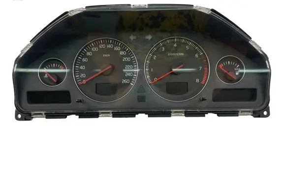 Volvo V70 Speedometer (instrument cluster) 30746097