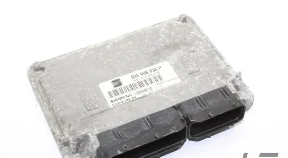 Volkswagen Polo Engine control unit/module 03E906033P