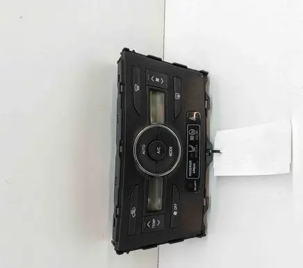 Toyota Auris 150 Interior fan control switch 5590002350
