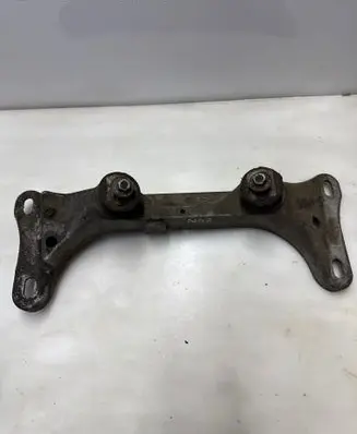 BMW 3 E46 Gearbox mounting bracket 6757103