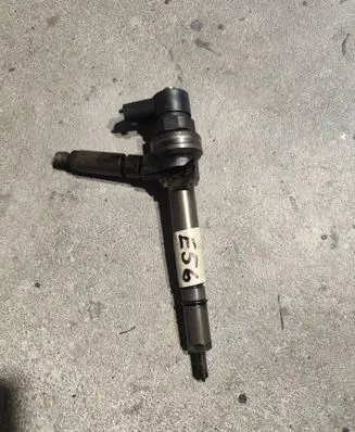 Opel Astra H Fuel injector 0445110175